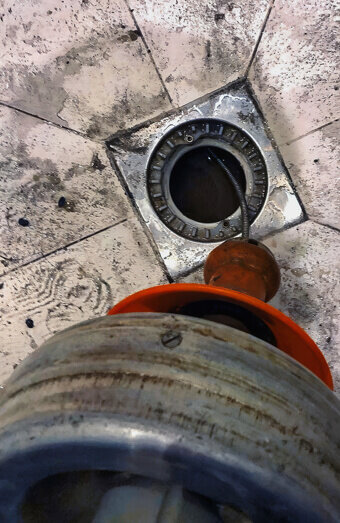 https://stirlingplumberservices.com.au/uploads/2025/06/blocked-drains-181066.jpg